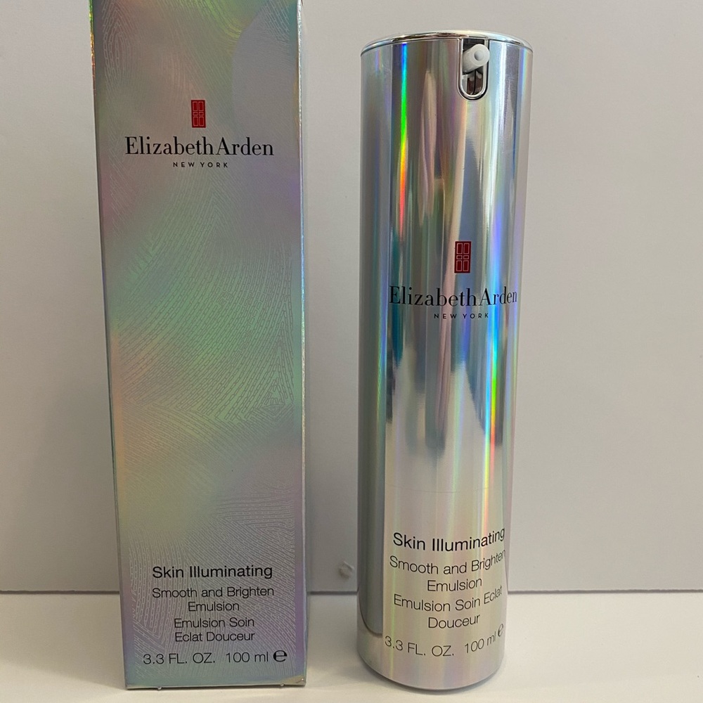 Elizabeth Arden Skin Illuminating Smooth & Brighte